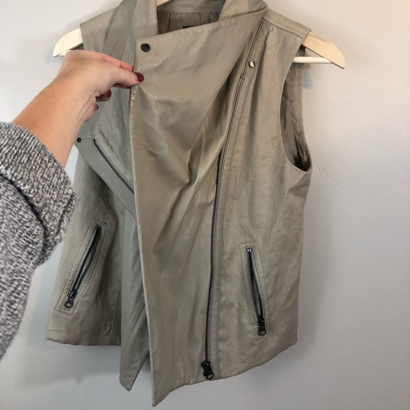 Vince Leather and Canvas Vest - Picture 5 of 7